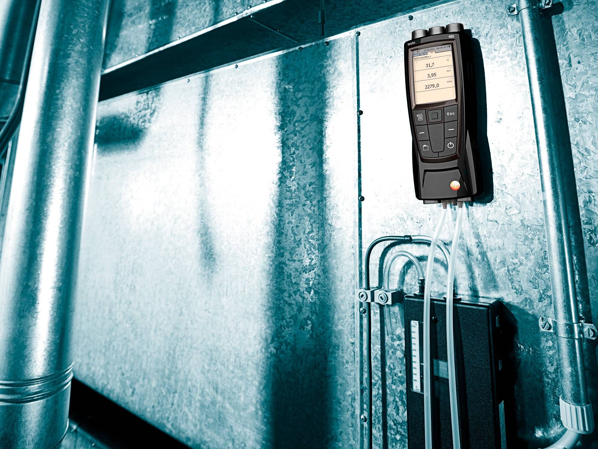 Teaser-ES-testo-480-application-page-2.jpg