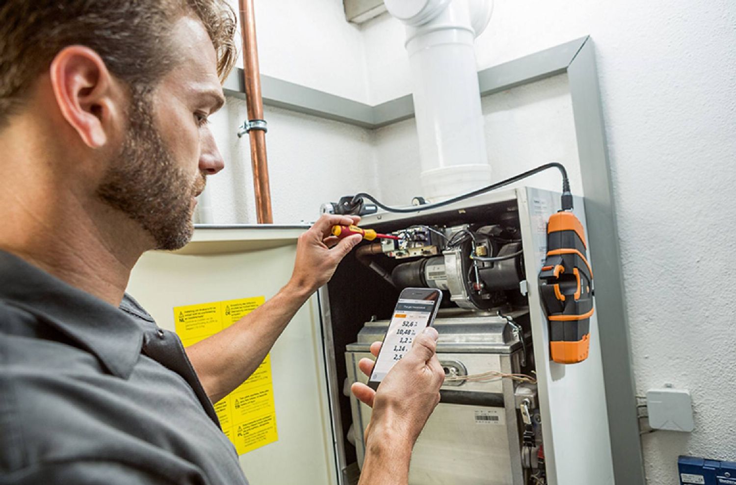 testo 330i LX flue gas analyzer