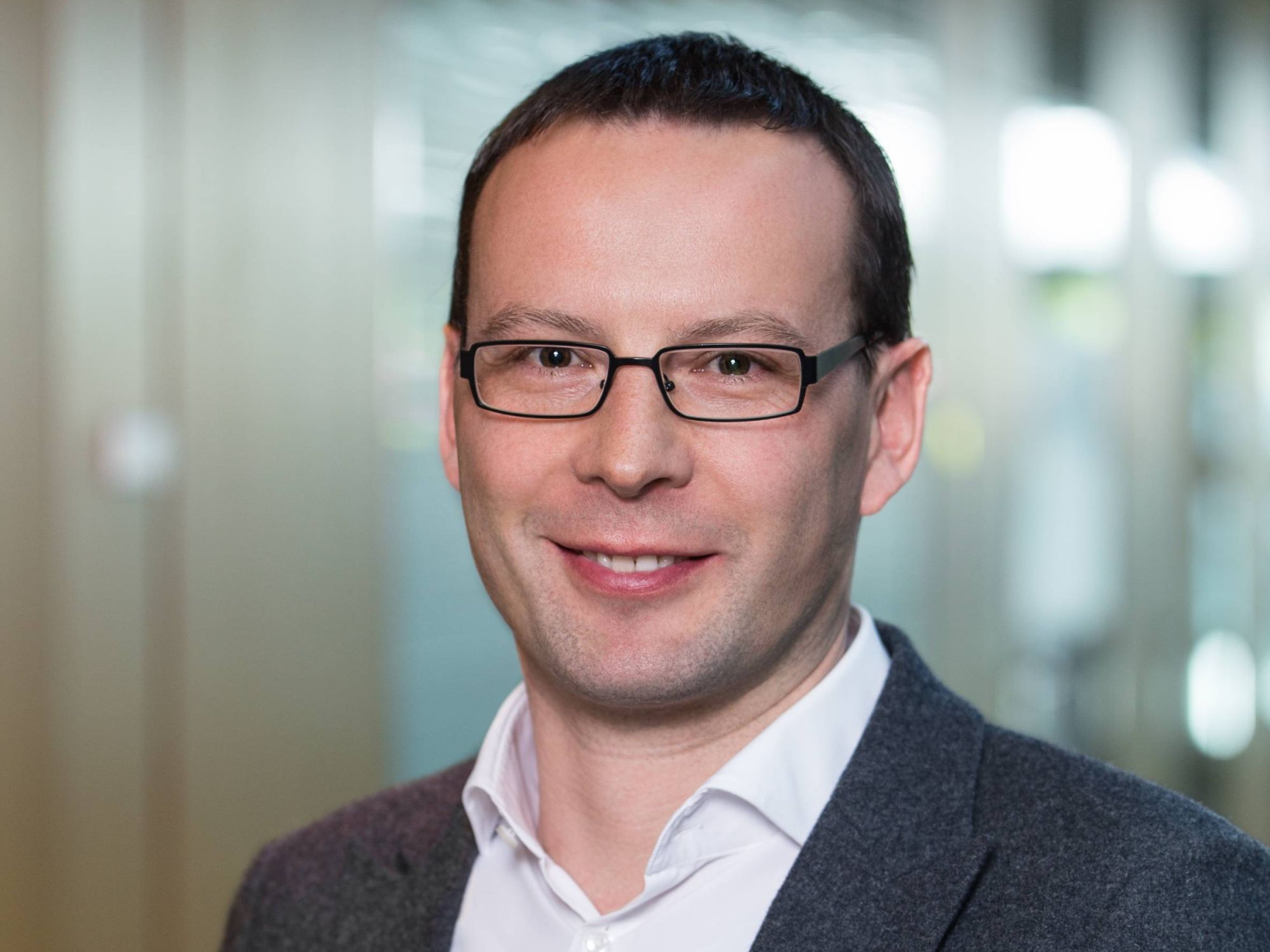 Portraet-Oliver-2015.jpg