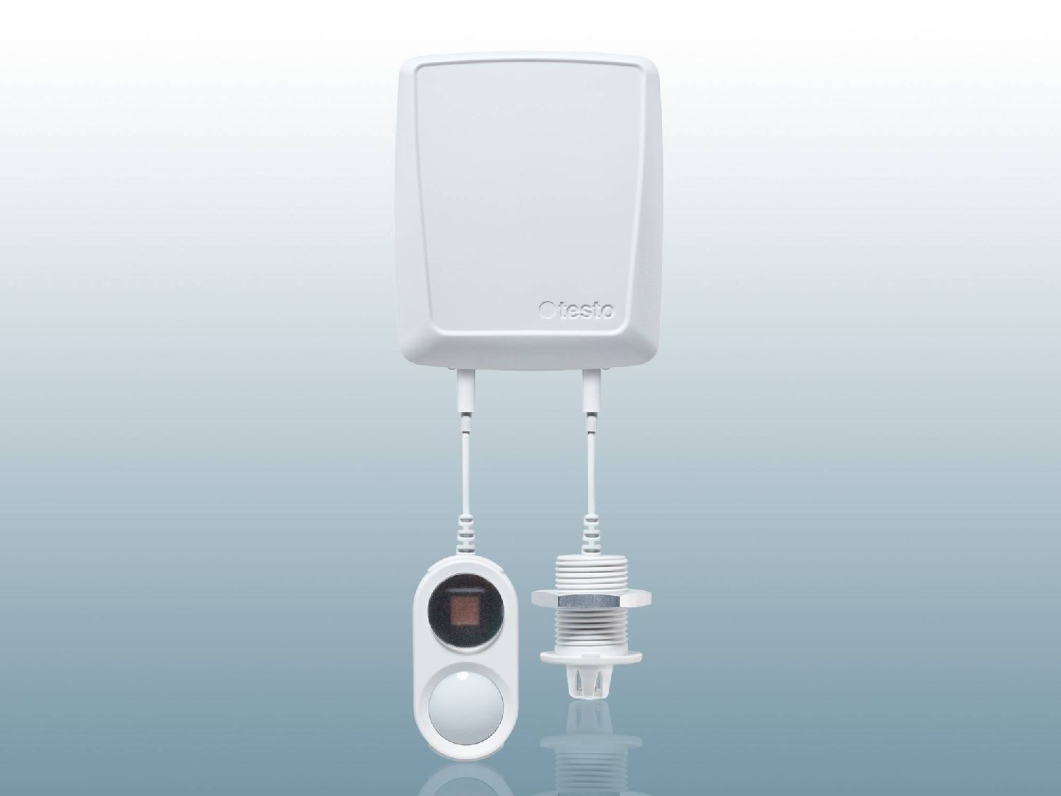 Temperature data loggers with connectable probes